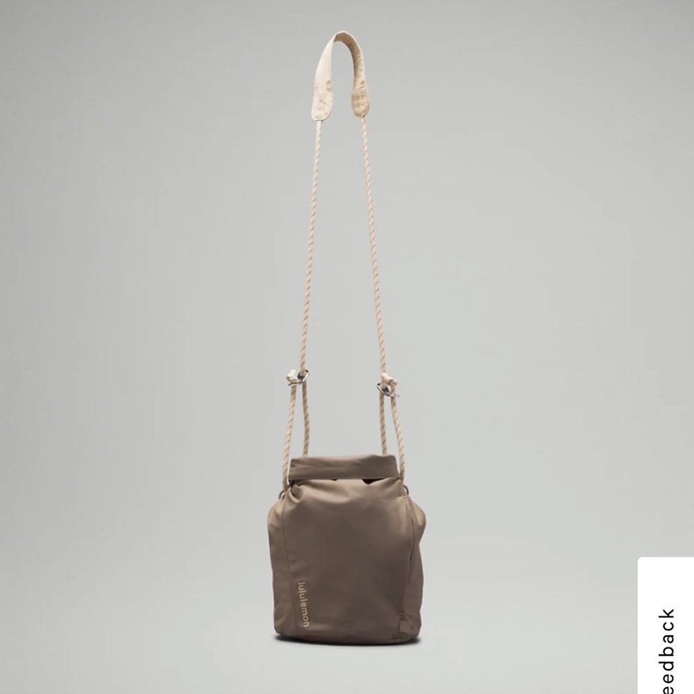 Roll-Top Crossbody Bag 3L